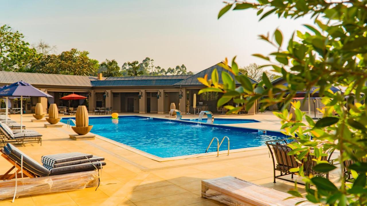 Tagidor Garden Resort And Spa Bangou Exterior photo