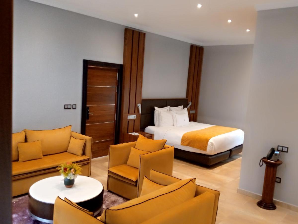 Tagidor Garden Resort And Spa Bangou Exterior photo